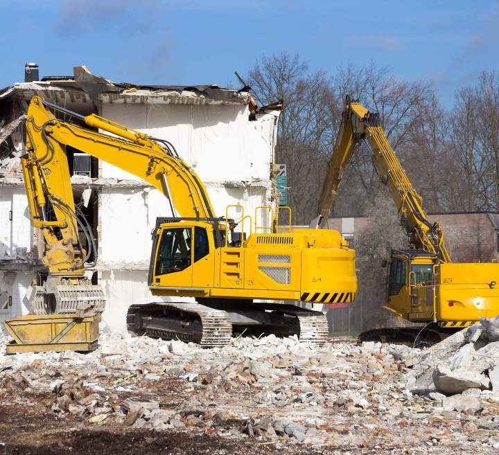 Déconstruction maîtrisée et sécurisée de tous bâtiments.